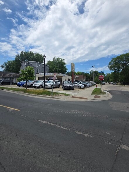 5022 34th Ave S, Minneapolis, MN for sale - Building Photo - Image 2 of 7