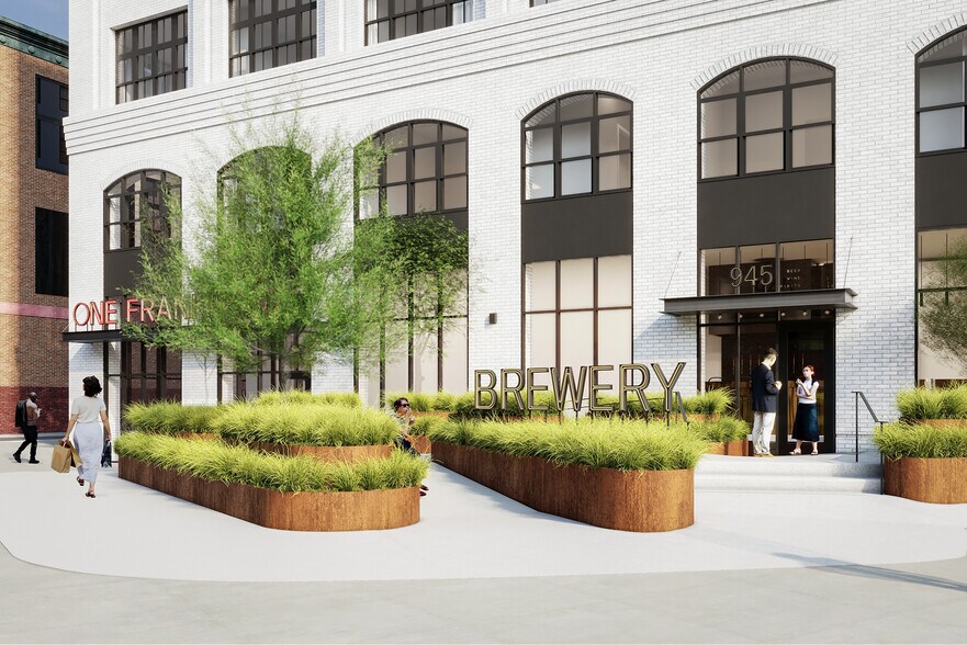 945 Frankford Ave, Philadelphia, PA à louer - Photo du bâtiment - Image 2 de 5