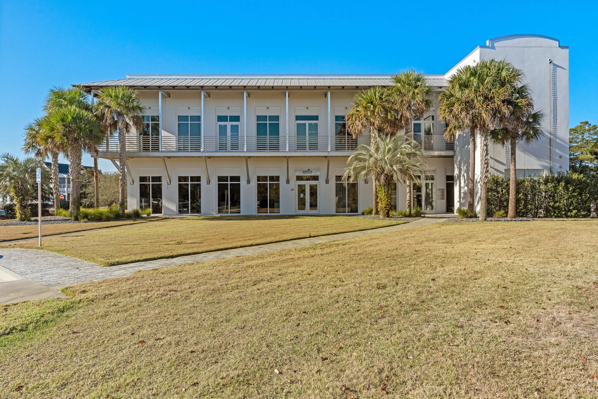 2930 W County Highway 30A, Santa Rosa Beach, FL à louer Photo du bâtiment- Image 1 de 26