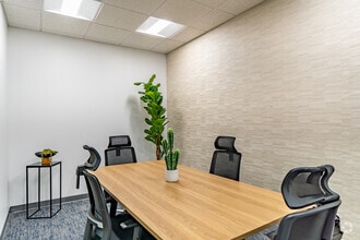 3031 N Rocky Point Dr W, Tampa, FL à louer Photo intérieure- Image 1 de 1