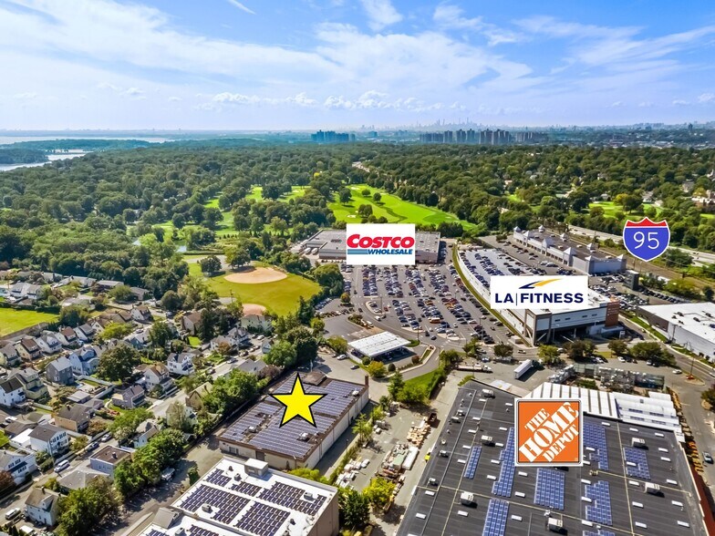 8 Industrial Ln, New Rochelle, NY à vendre - Aérien - Image 2 de 19
