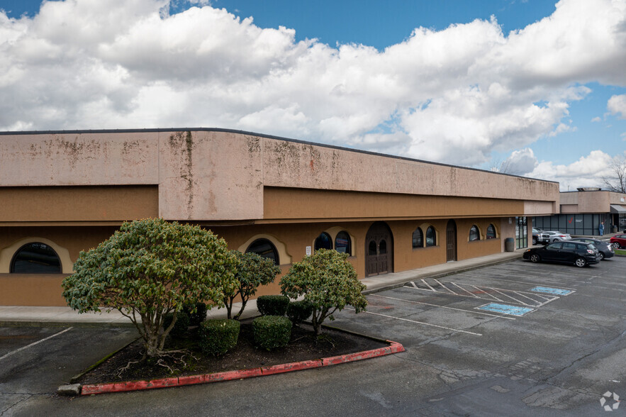 1201-1605 SE Everett Mall Way, Everett, WA for lease - Building Photo - Image 2 of 6