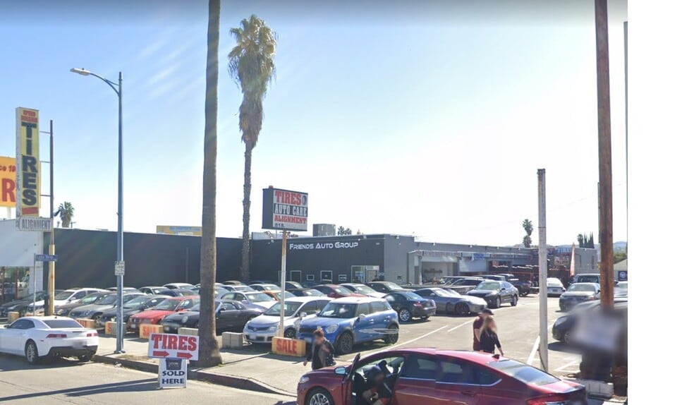 20930 Sherman Way, Canoga Park, CA à louer - Photo du bâtiment - Image 2 de 16