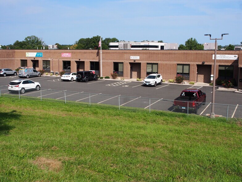 9 Business Park Dr, Branford, CT for sale - Building Photo - Image 2 of 16