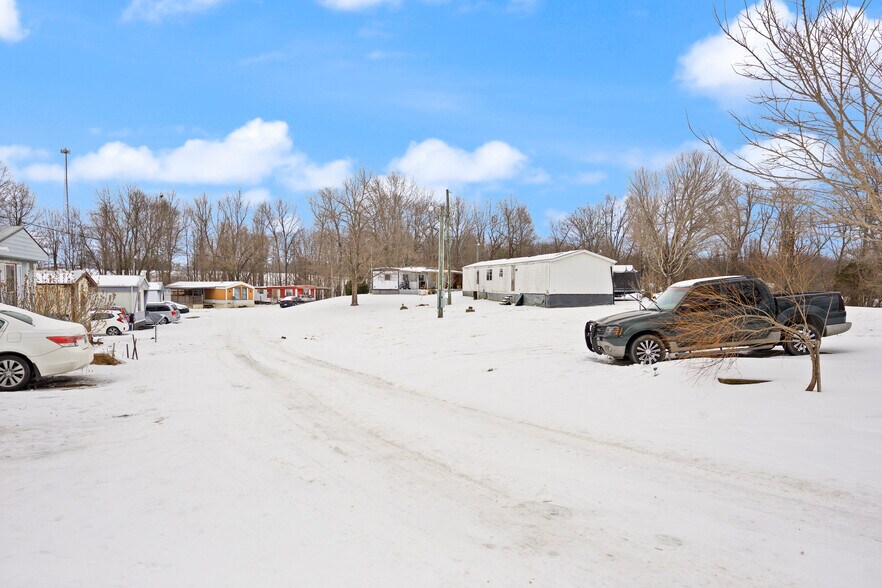 150 Spring Park Rd, Magnolia, KY à vendre - Photo du bâtiment - Image 2 de 19