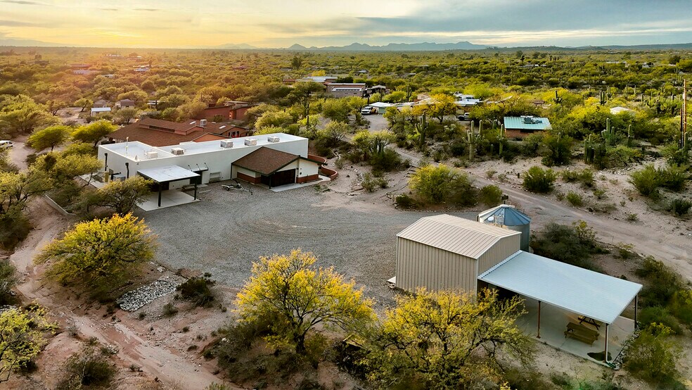 2751 N Soldier Trl, Tucson, AZ à vendre - Photo du bâtiment - Image 2 de 68