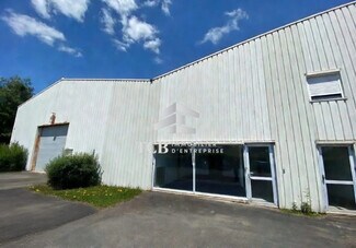 Plus de détails pour Local d'activités à louer
