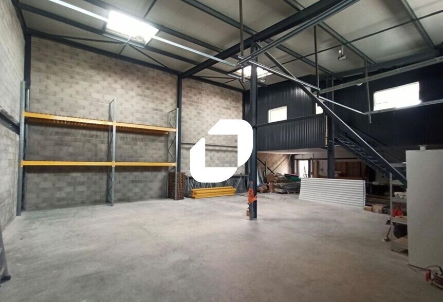 Rue Amable Matussière, Le Versoud for lease - Interior Photo - Image 3 of 6