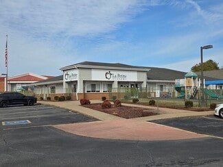 More details for 1101 Wilkinson Trce, Bowling Green, KY - Retail for Sale