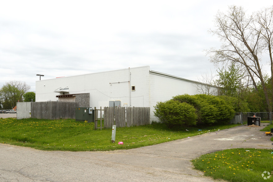 7067 N Saginaw Rd, Mount Morris, MI for lease - Building Photo - Image 3 of 3