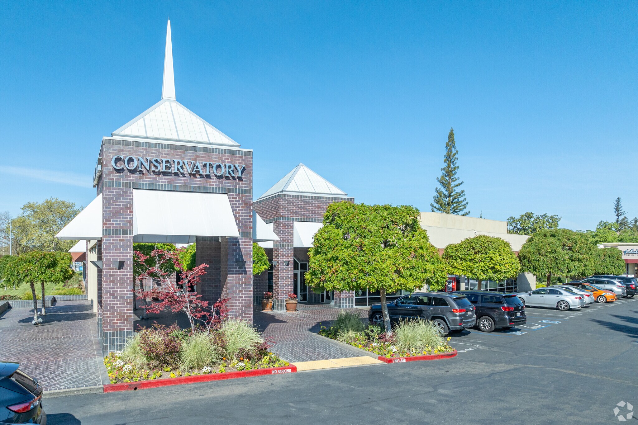 2425 Fair Oaks Blvd, Sacramento, CA for lease Primary Photo- Image 1 of 2