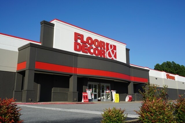 1200 Ernest W Barrett Pkwy NW, Kennesaw, GA à louer Photo principale- Image 1 de 7