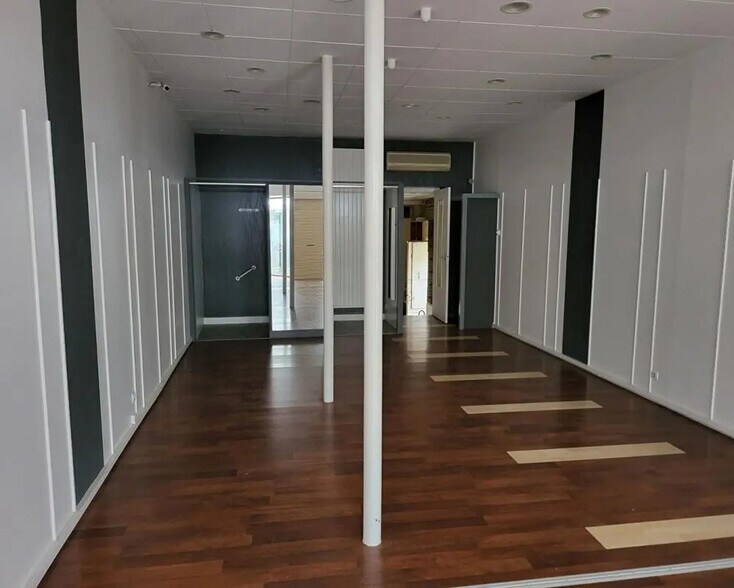 Commerce de détail dans Sablé-sur-Sarthe à louer - Photo intérieure - Image 3 de 6