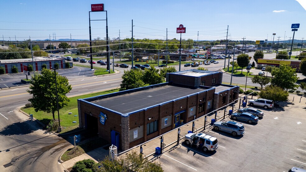 1870 S Church St, Murfreesboro, TN à vendre - Photo du bâtiment - Image 1 de 3
