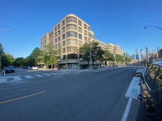 Plus de détails pour 1177 Yonge St, Toronto, ON - Commerce de détail à louer