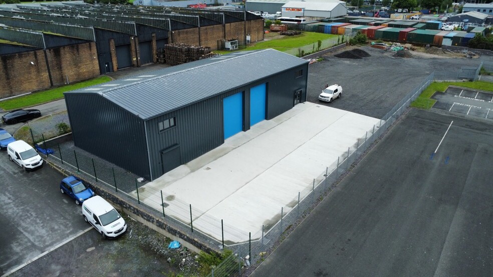 Llandegai Industrial Estate, Llandygai for lease - Primary Photo - Image 1 of 1