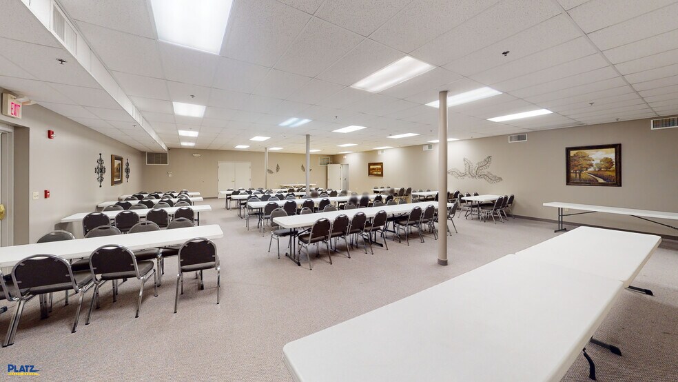 8387 Tod Ave, Youngstown, OH à vendre - Photo intérieure - Image 3 de 17