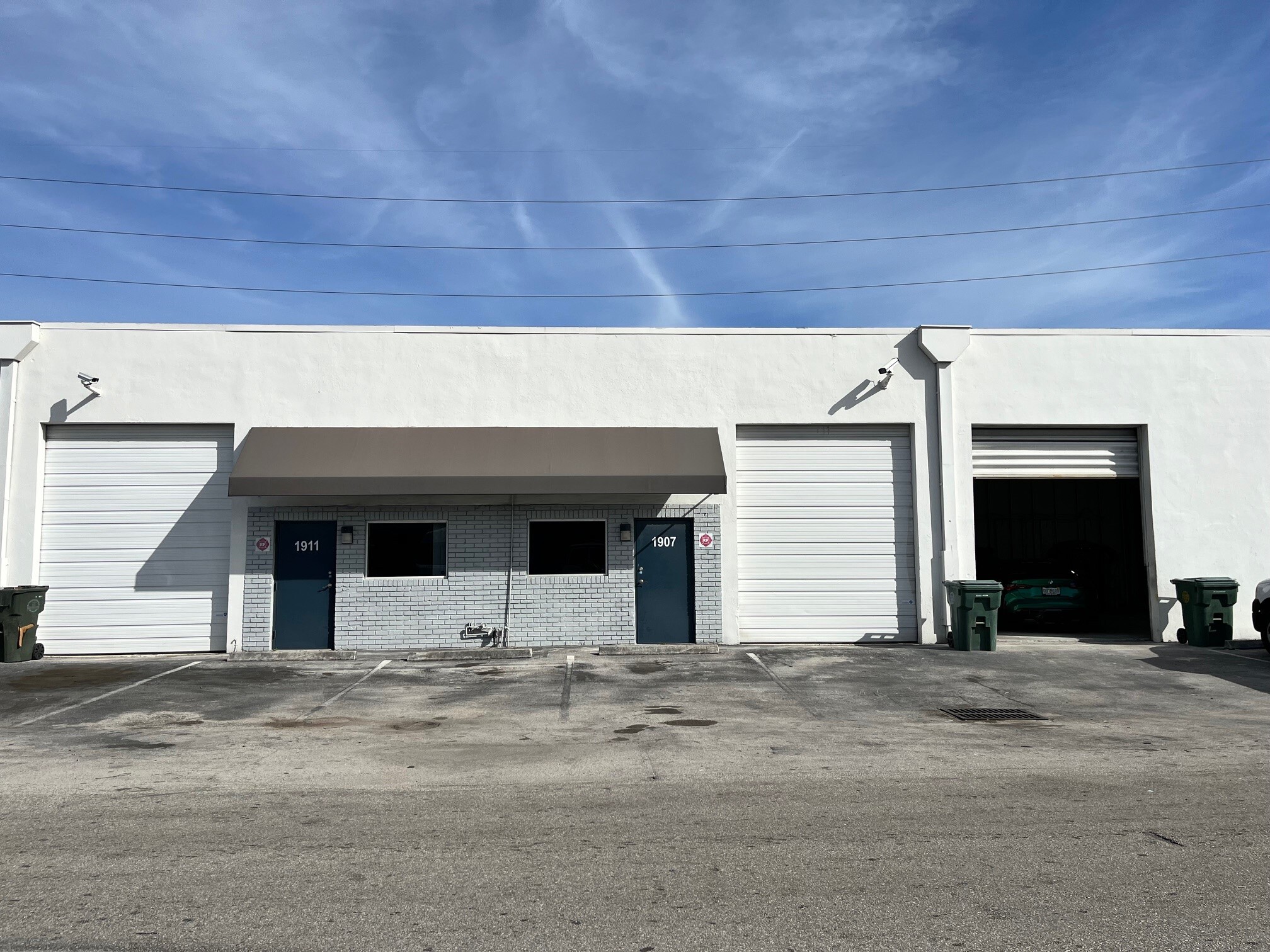 1900-2261 NW 29th St, Oakland Park, FL à louer Photo du bâtiment- Image 1 de 8