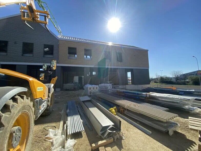 Local d'activités dans Groslay à vendre - Photo de construction - Image 1 de 9