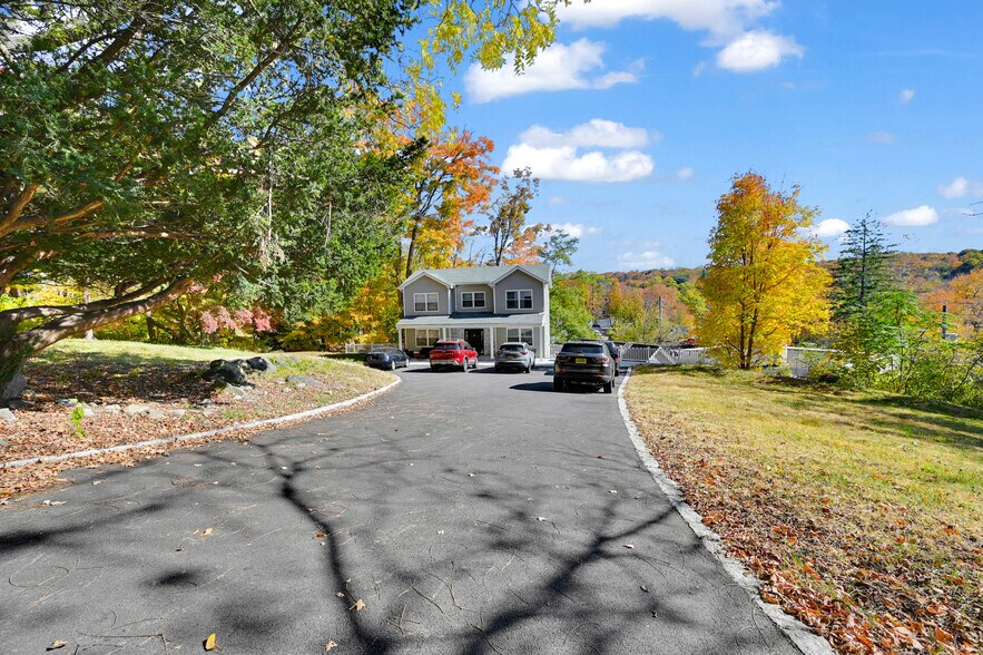 Hxh & Qty Realty LLC portefeuille de 2 propriétés à vendre sur LoopNet.ca - Photo du bâtiment - Image 3 de 28