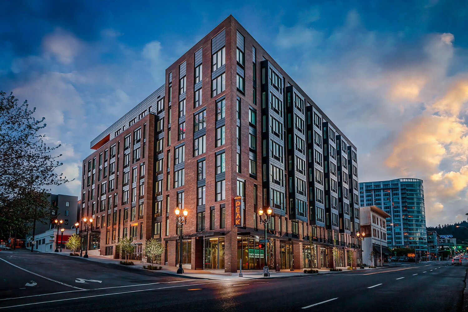 1638 W Burnside St, Portland, OR for lease Building Photo- Image 1 of 9