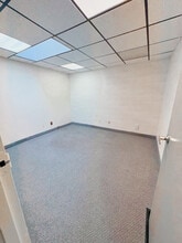 2109 London Line, Sarnia, ON à louer Photo intérieure- Image 2 de 7