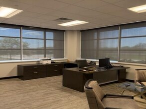 6707 N Interstate Dr, Norman, OK for lease Interior Photo- Image 2 of 12