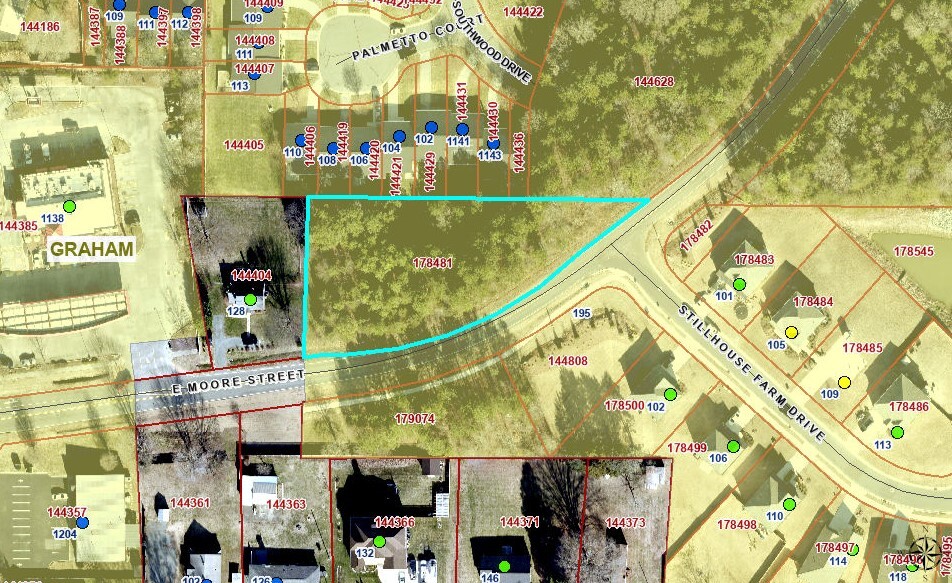 E Moore St, Graham, NC à vendre - Photo du bâtiment - Image 3 de 4