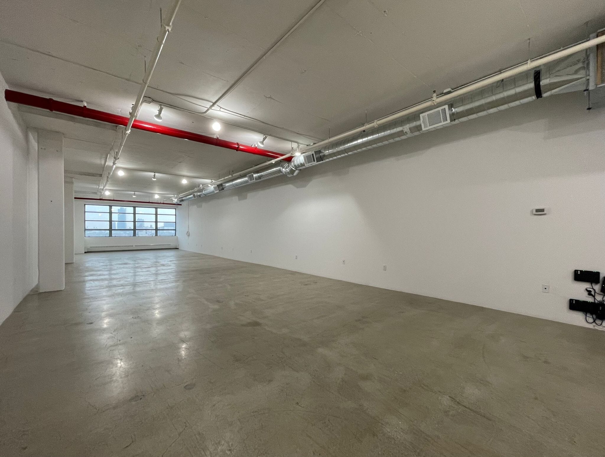 Brooklyn Navy Yard - Building 77, Brooklyn, NY for lease Primary Photo- Image 1 of 37