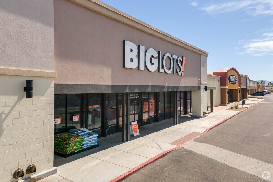 2840-2860 E Main St, Mesa, AZ for lease - Primary Photo - Image 1 of 8