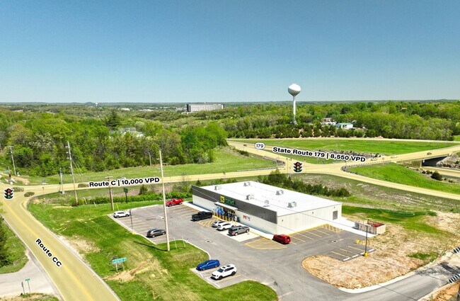 Plus de détails pour 2601 Route CC, Jefferson City, MO - Commerce de détail à vendre
