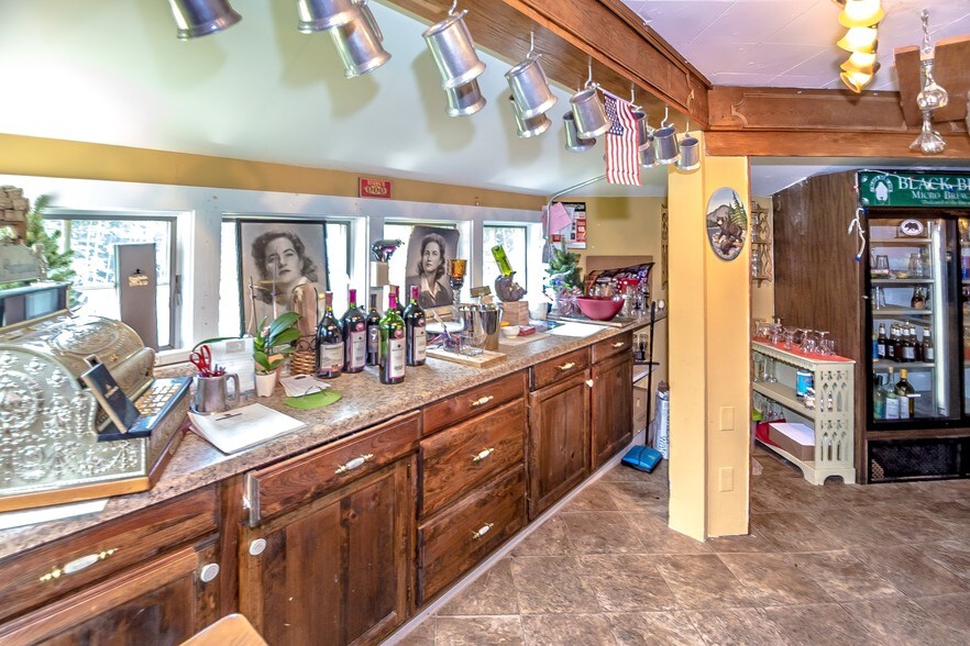 342 US-302, Glen, NH à vendre - Photo du bâtiment - Image 2 de 8