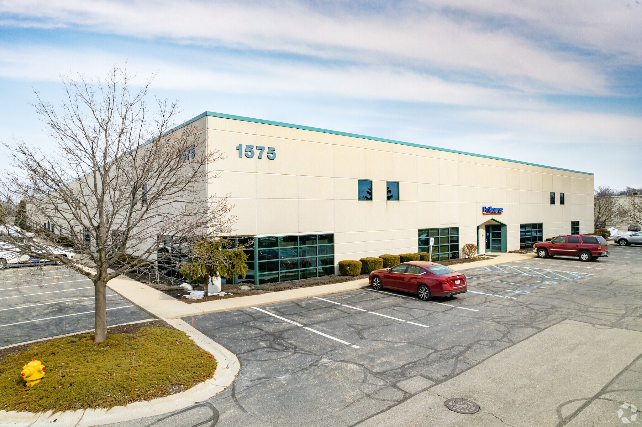 1575 Gezon Pky SW, Wyoming, MI for lease Primary Photo- Image 1 of 4