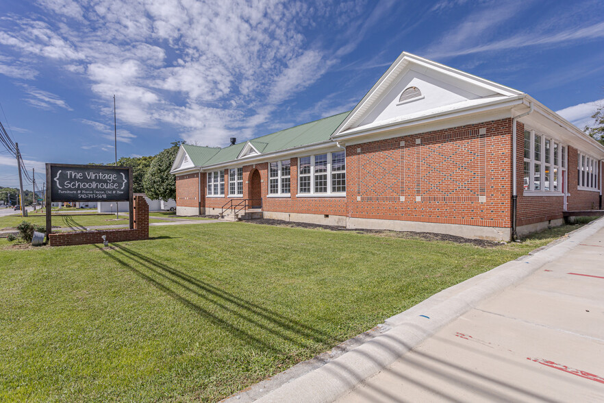 5383 Lee Hwy, Troutville, VA à vendre - Photo du bâtiment - Image 1 de 1