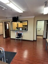 1617 E 1st St, Santa Ana, CA à louer Photo du bâtiment- Image 2 de 16