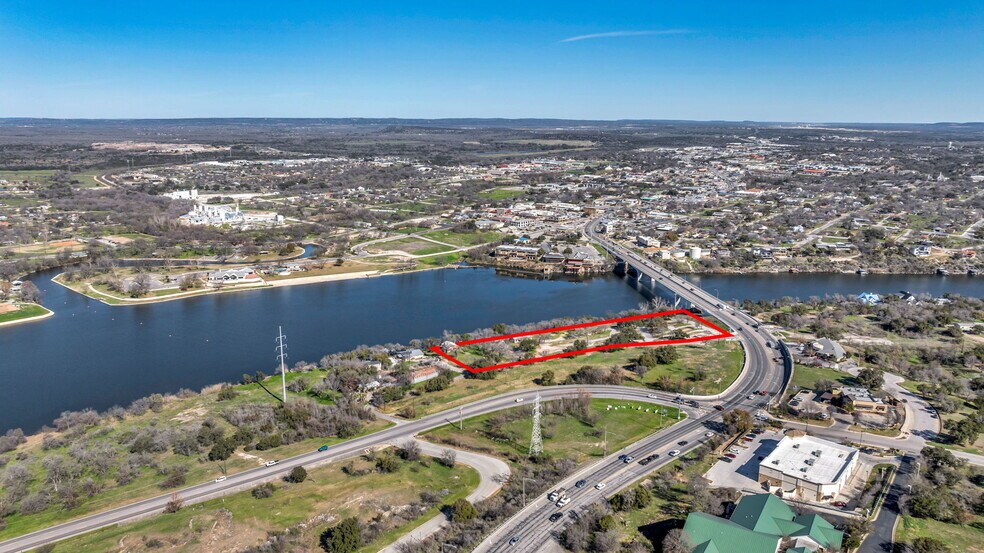 200 Old River Rd, Marble Falls, TX à vendre - Photo du bâtiment - Image 2 de 19