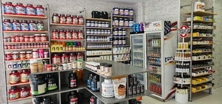 Plus de détails pour Multi-résidentiel à vendre