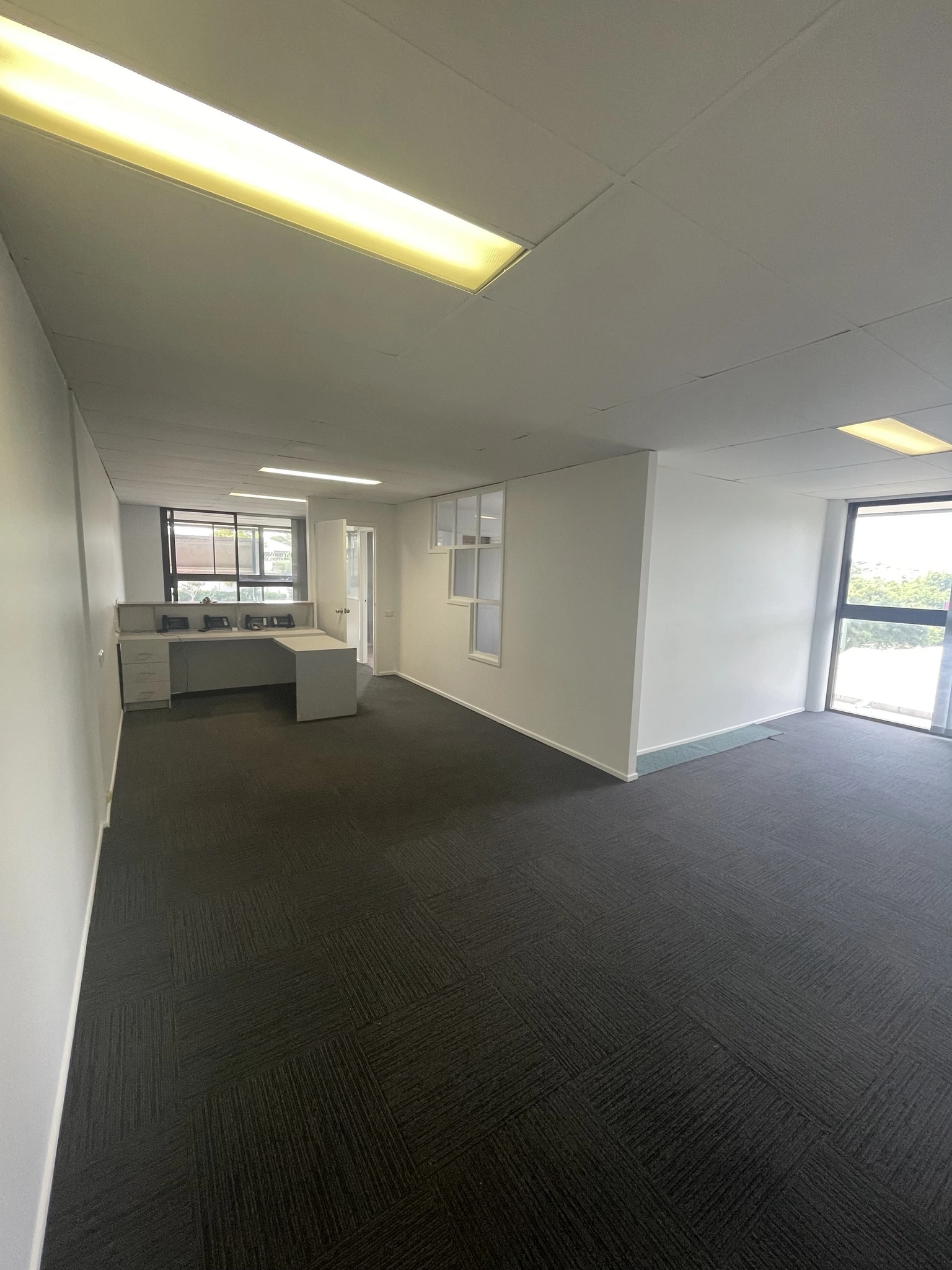 107 Dandenong Rd, Jamboree Heights for lease Interior Photo- Image 1 of 10