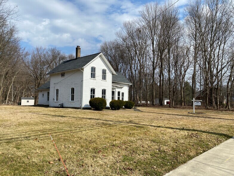 25896 Butternut Ridge Rd, North Olmsted, OH for sale - Primary Photo - Image 1 of 3