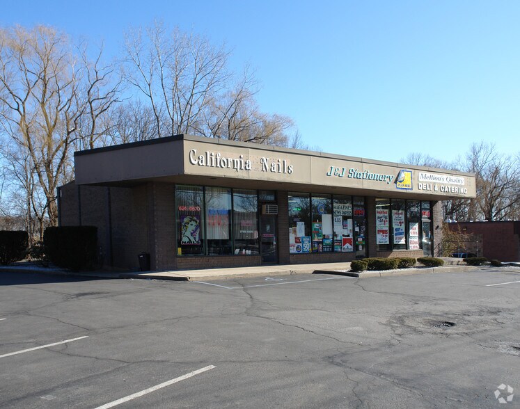 40 N Middletown Rd, Nanuet, NY for lease - Building Photo - Image 1 of 24