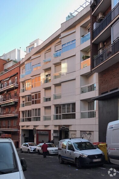 Multifamily in Madrid, MAD for sale - Primary Photo - Image 2 of 2