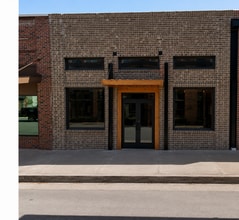 210 W Franklin St, Waxahachie, TX for lease Building Photo- Image 1 of 1
