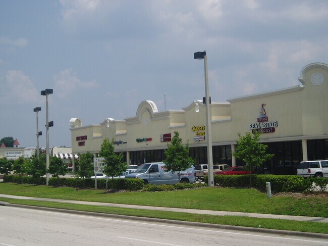 Plus de détails pour 8085 Red Bug Lake Rd, Oviedo, FL - Commerce de détail à louer