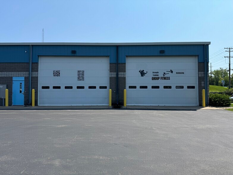 6060-6064 McKee Rd, Madison, WI for lease - Building Photo - Image 2 of 7