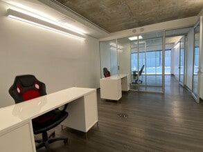 6565 W Sunset Blvd, Hollywood, CA for lease Interior Photo- Image 1 of 2