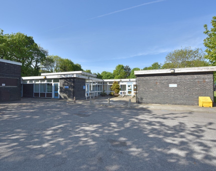 Manor Sq, Otley for sale Primary Photo- Image 1 of 2