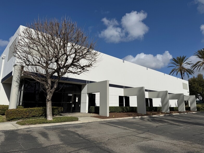 5556 Ontario Mills Pky, Ontario, CA for lease - Building Photo - Image 1 of 7