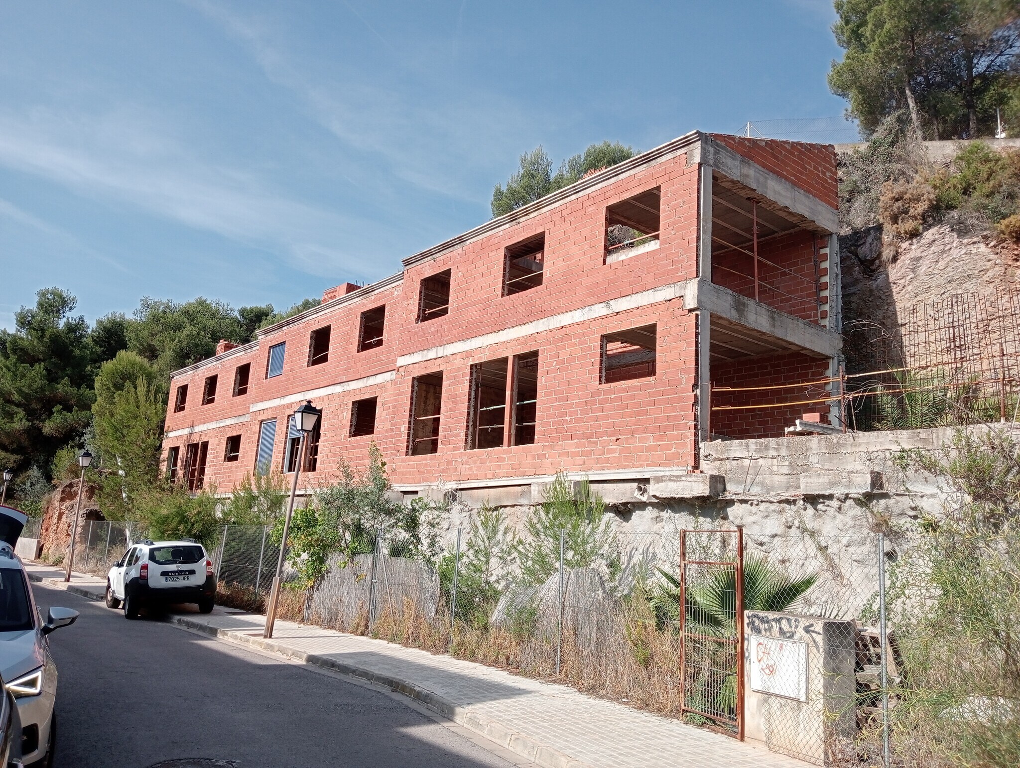 Avenida Penyetes, Gilet, Valencia for sale Building Photo- Image 1 of 7