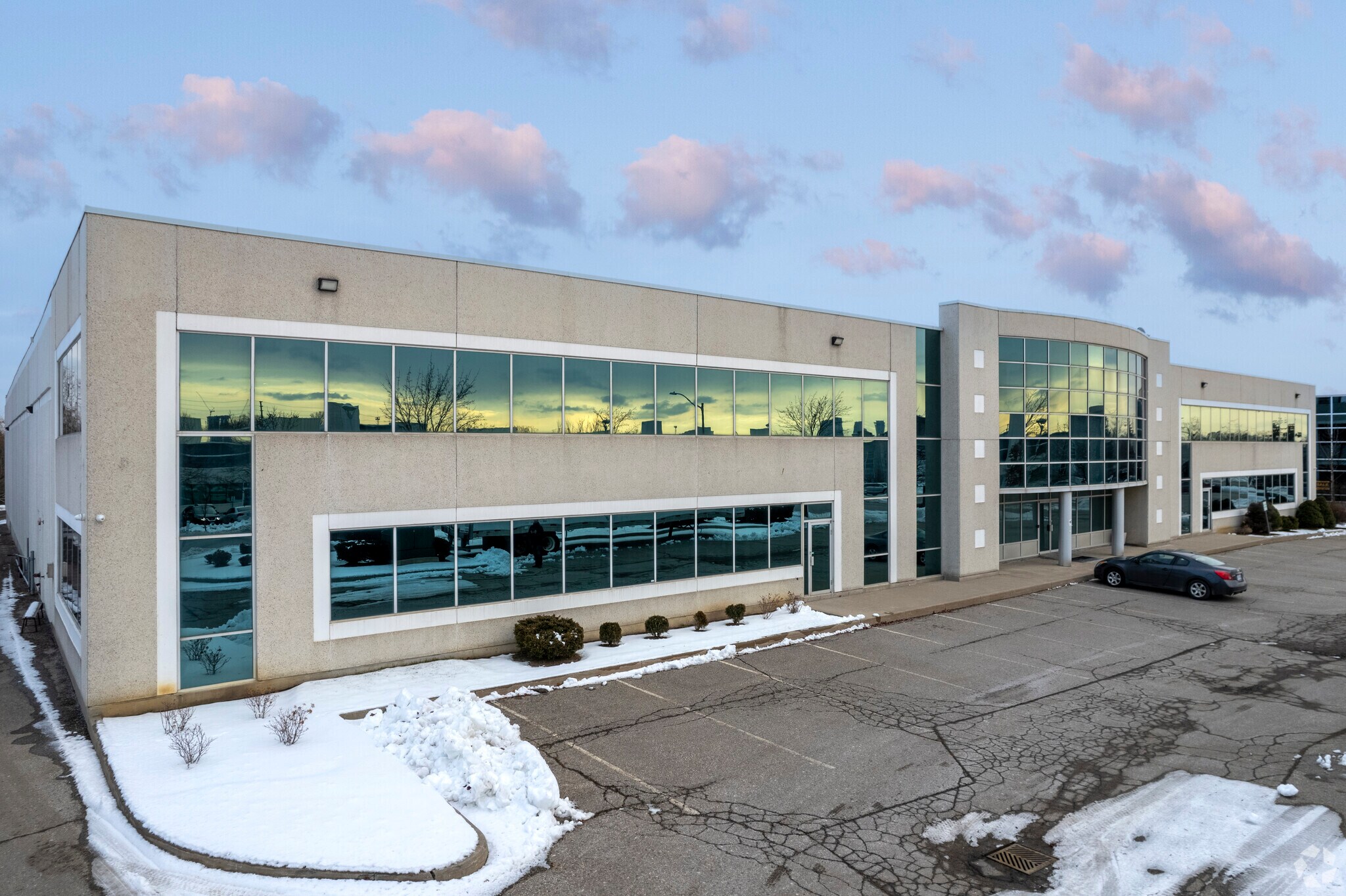 67 Jacob Keffer Pky, Concord, ON for sale Primary Photo- Image 1 of 1