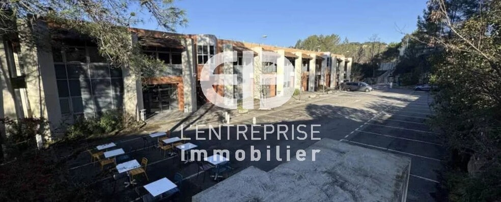 Industrial in Valbonne for lease - Building Photo - Image 2 of 5